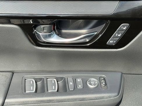 Used 2025 Honda CR-V EX-L image 11