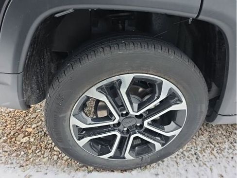 Used 2022 Jeep Compass Limited image 10