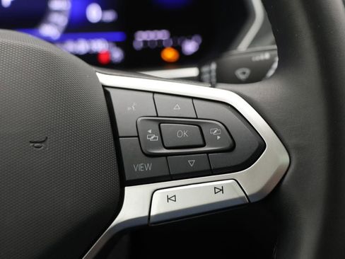 Used 2024 Volkswagen Tiguan Wolfsburg Edition image 21