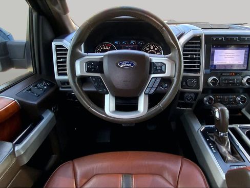 Used 2019 Ford F150 King Ranch w/ Equipment Group 601A Luxury AWD/4WD image 6