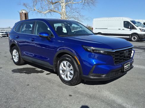 Used 2024 Honda CR-V LX image 3