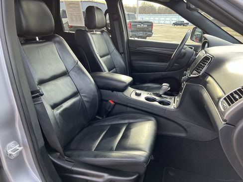 Used 2021 Jeep Grand Cherokee Limited image 11