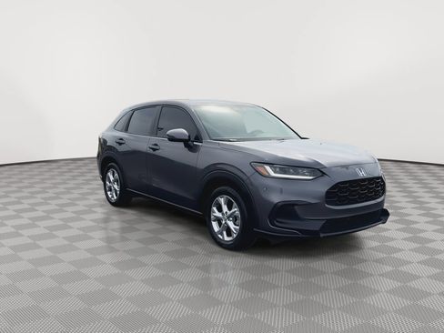 Certified 2025 Honda HR-V LX image 2