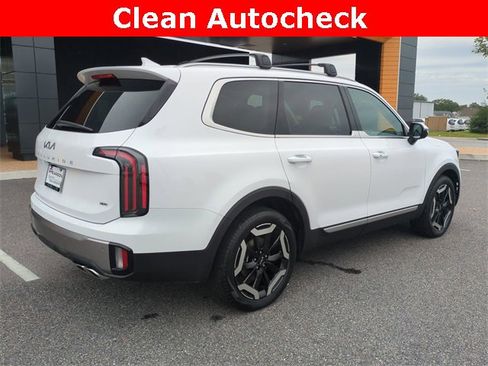 Used 2024 Kia Telluride EX image 4