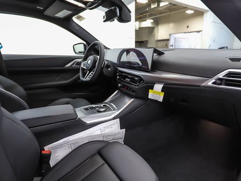 Certified 2025 BMW 430i xDrive Coupe w/ M Sport Package image 23