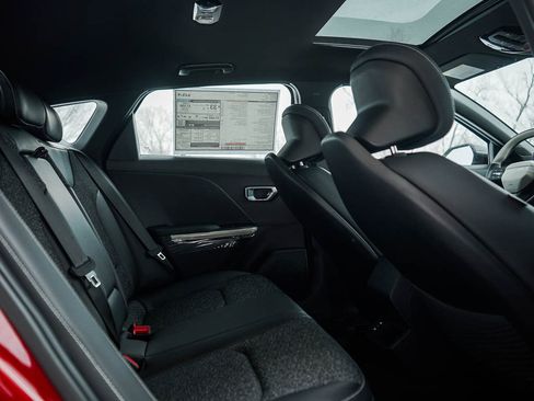 New 2025 Kia K4 GT-Line w/ GT-Line Sunroof Package image 11