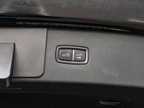 Used 2019 Porsche Cayenne Turbo image 59