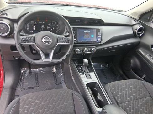 Used 2023 Nissan Kicks SV FWD image 12