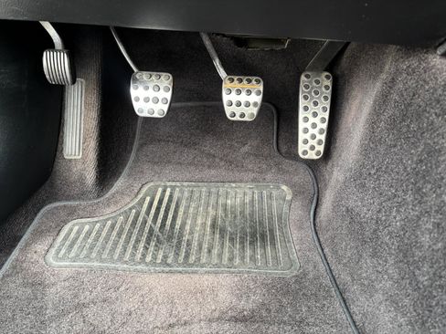 Used 2016 Dodge Challenger R/T image 22