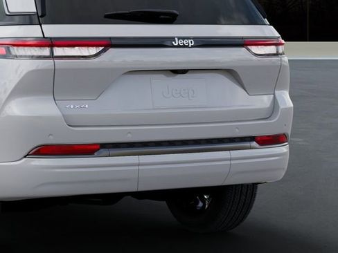 New 2026 Jeep Grand Cherokee Limited image 13