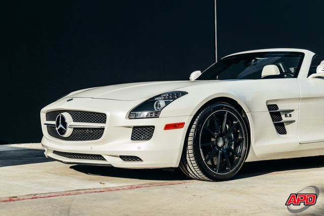 Used 2012 Mercedes-Benz SLS AMG Roadster image 65