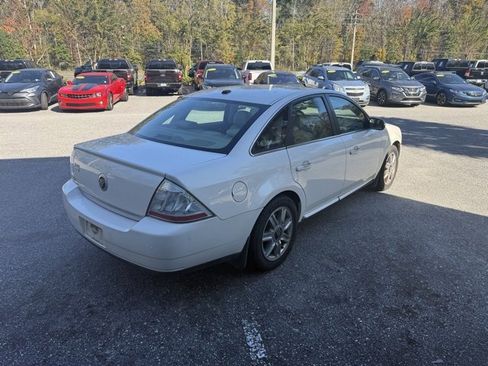 Used 2009 Mercury Sable Premier image 3