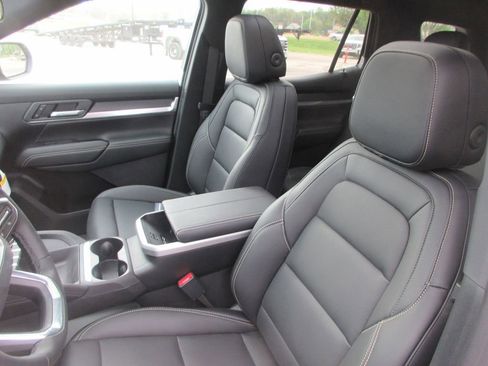 New 2026 GMC Terrain Elevation image 11