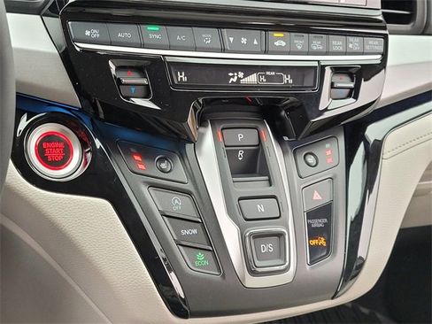 New 2026 Honda Odyssey Touring image 19