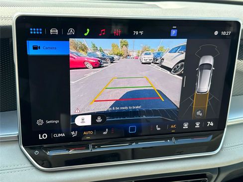 New 2026 Volkswagen Tiguan SE FWD image 21
