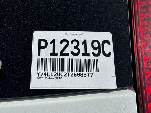 Certified 2026 Volvo XC40 B5 Plus w/ Protection Package Premier AWD/4WD image 34