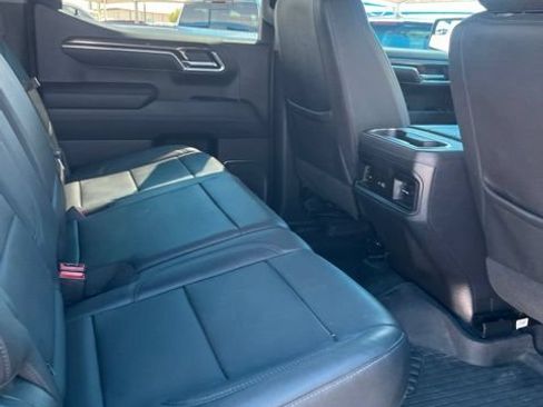 Used 2024 Chevrolet Silverado 1500 LT Trail Boss w/ Convenience Package II AWD/4WD image 11