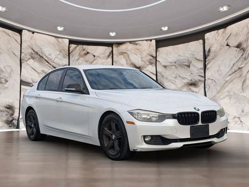Used 2012 BMW 328i Sedan RWD image 17