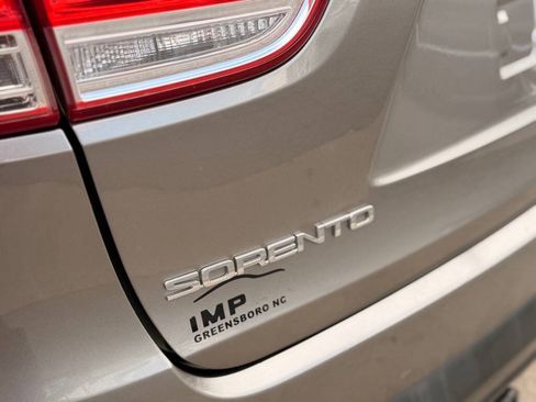 Used 2016 Kia Sorento L FWD image 22