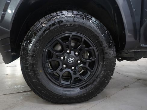 Used 2021 Toyota Tacoma SR5 image 30