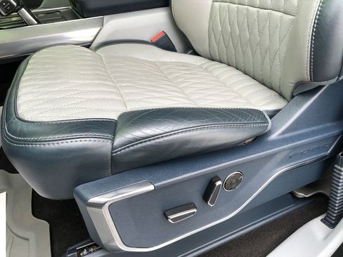 Used 2021 Ford F150 Limited image 14