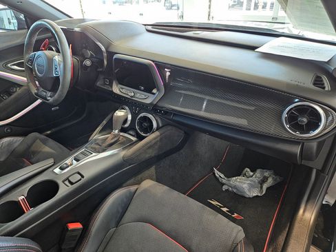 Used 2019 Chevrolet Camaro ZL1 image 33
