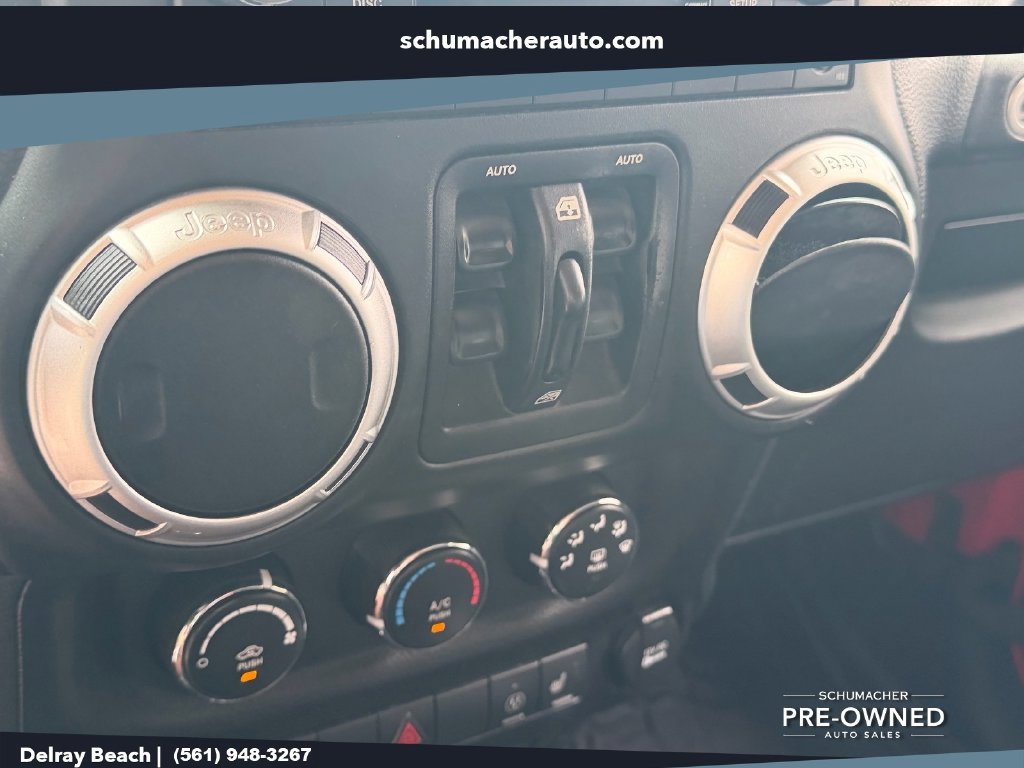 Used 2016 Jeep Wrangler Unlimited Rubicon AWD/4WD image 18