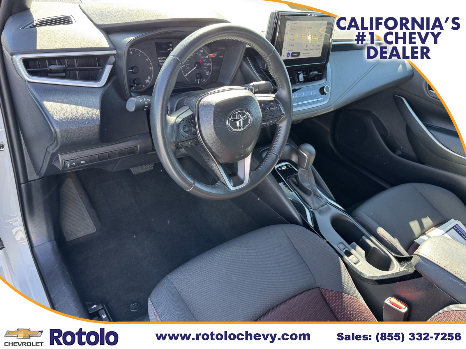 Used 2025 Toyota Corolla SE FWD image 13
