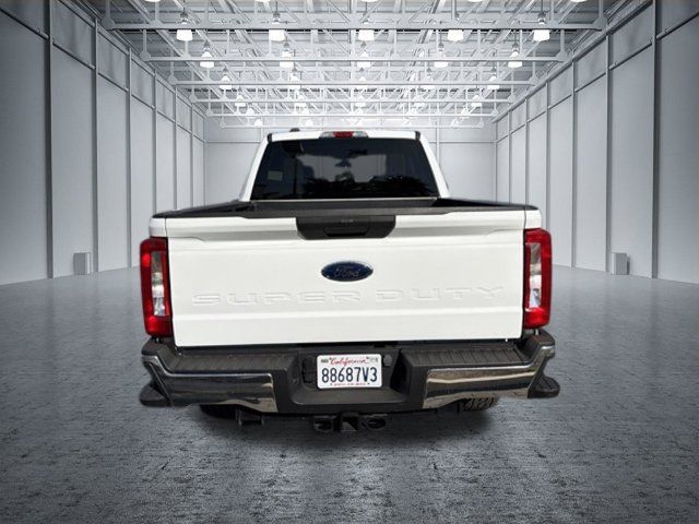 Used 2024 Ford F250 XLT AWD/4WD image 4