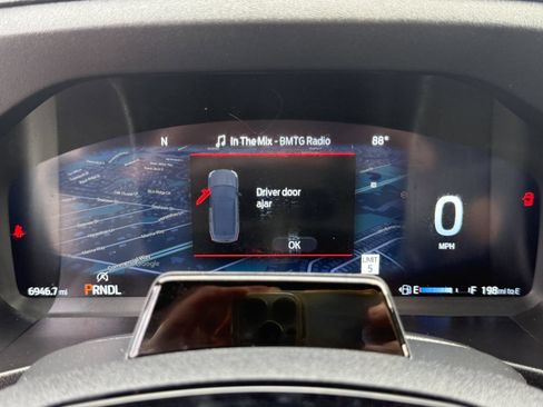Certified 2025 Ford Explorer ST-Line AWD/4WD image 34