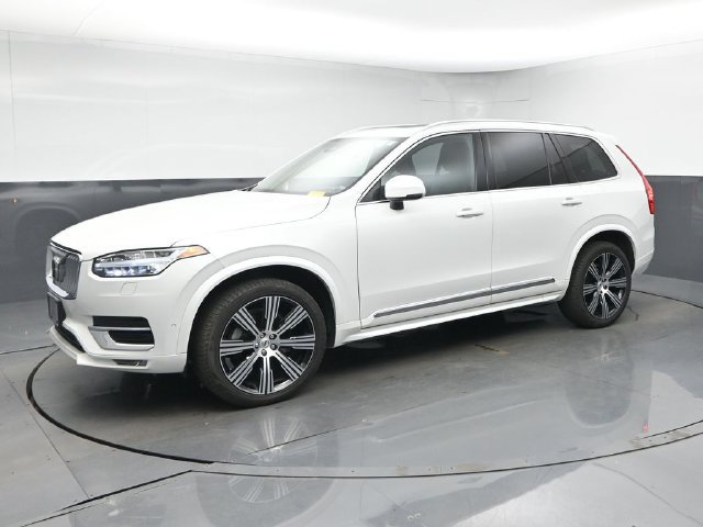 Used 2023 Volvo XC90 B6 Ultimate w/ Protection Package Premier AWD/4WD image 4
