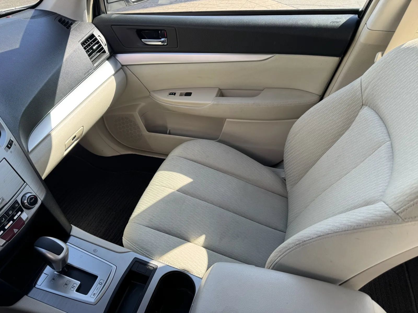 Used 2011 Subaru Legacy 2.5i Premium AWD/4WD image 29