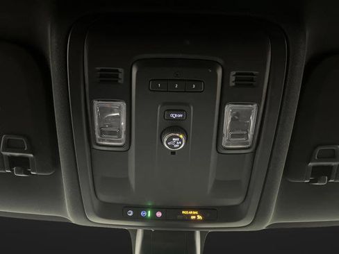 Used 2021 Chevrolet Suburban RST image 24