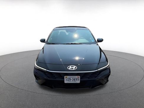 Used 2026 Hyundai Elantra Sport FWD image 4