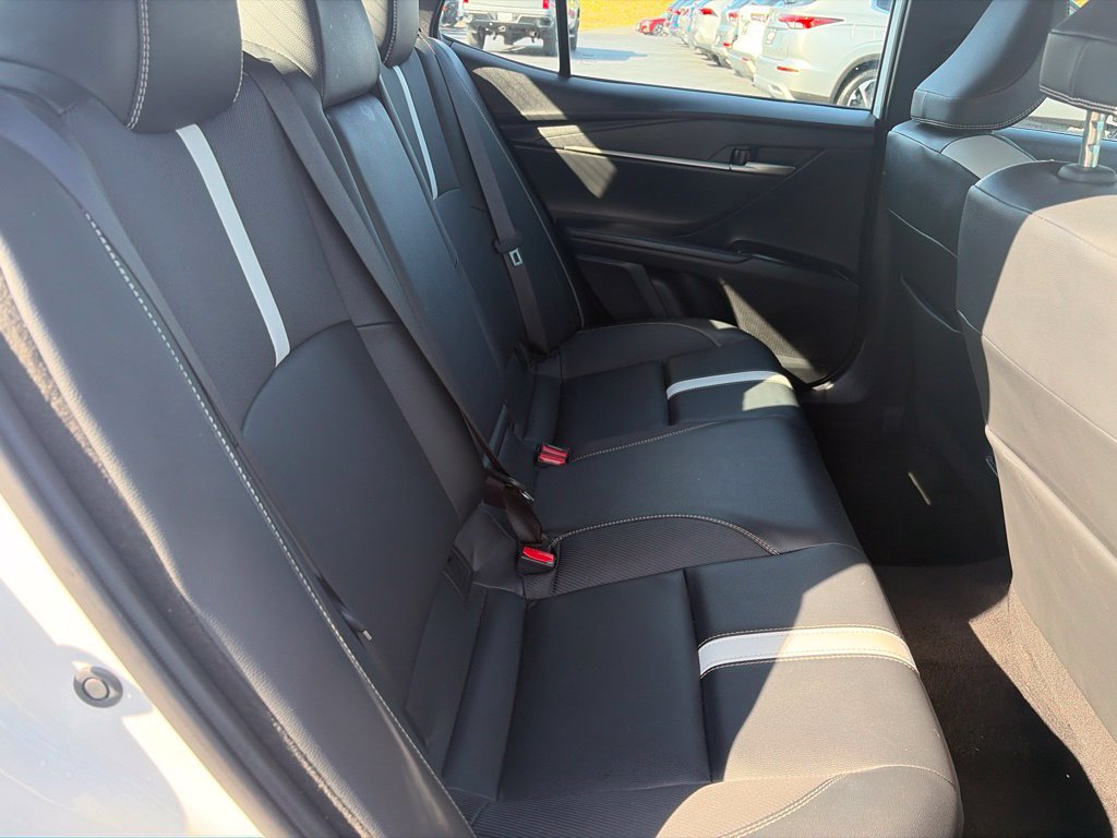 Used 2025 Toyota Camry SE FWD image 35