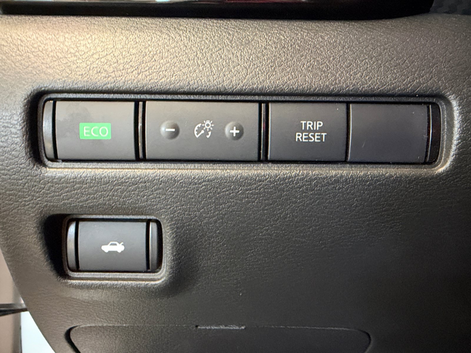 Used 2024 Nissan Sentra SV w/ Trunk Package FWD image 24