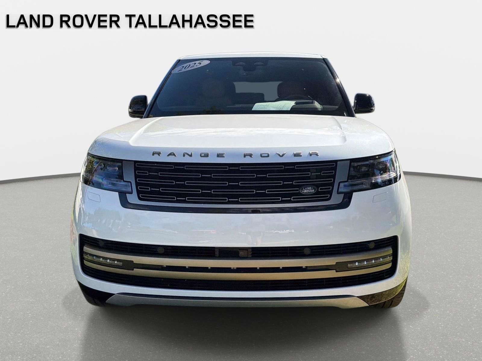 Used 2025 Land Rover Range Rover Long Wheelbase SE AWD/4WD image 2