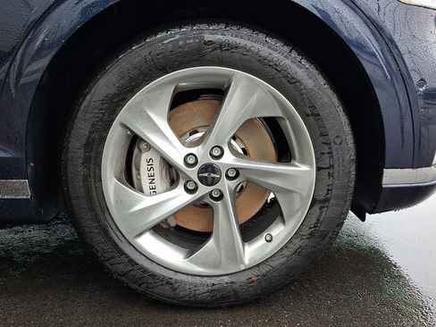 Certified 2026 Genesis GV70 2.5T Advanced image 8