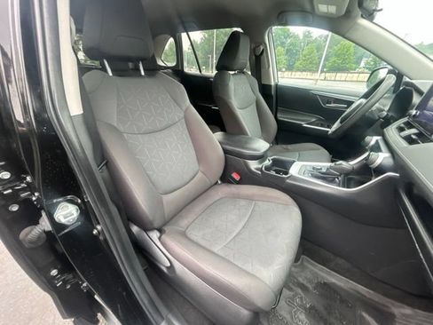 Used 2023 Toyota RAV4 AWD Hybrid image 29