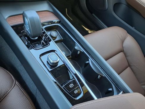 New 2026 Volvo V60 B5 Cross Country Plus w/ Protection Package Premier image 14