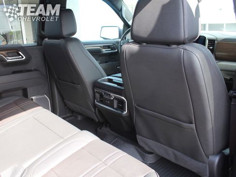 Certified 2024 Chevrolet Silverado 1500 High Country w/ Z71 Off-Road Package image 23