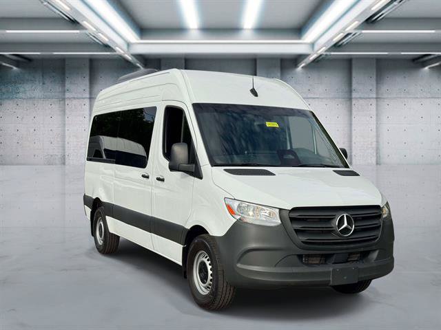 Used 2025 Mercedes-Benz Sprinter 2500 image 2