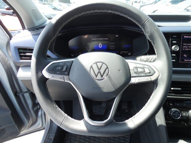 Used 2024 Volkswagen Taos SE FWD image 12