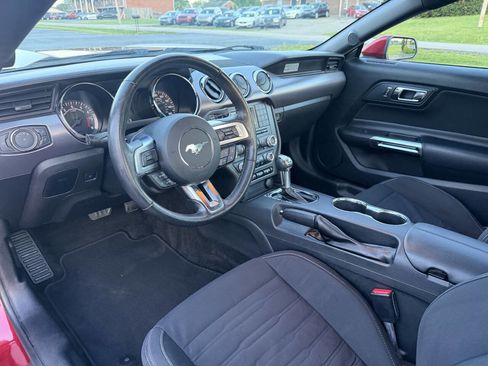 Used 2017 Ford Mustang Coupe image 15