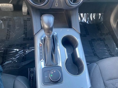 Used 2019 Chevrolet Blazer LT FWD image 24