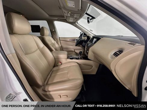 Certified 2020 Nissan Pathfinder Platinum w/ Cargo Package AWD/4WD image 31