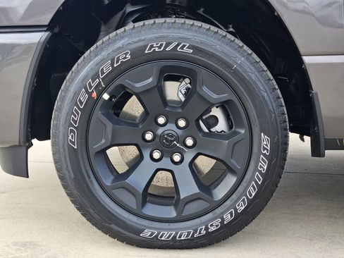 Used 2026 RAM 1500 Express image 12