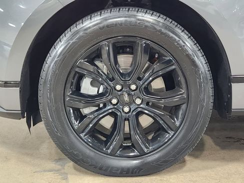 Used 2024 Ford Edge SE w/ Black Appearance Package image 28