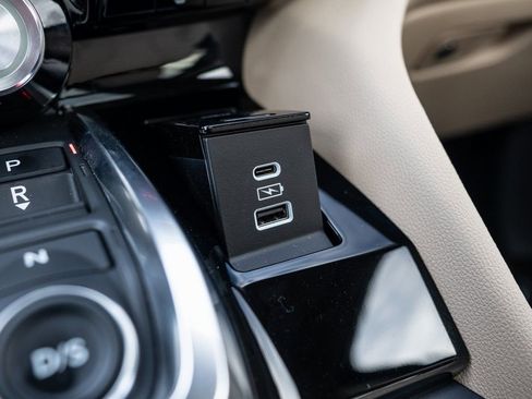 Certified 2025 Acura MDX SH-AWD image 35