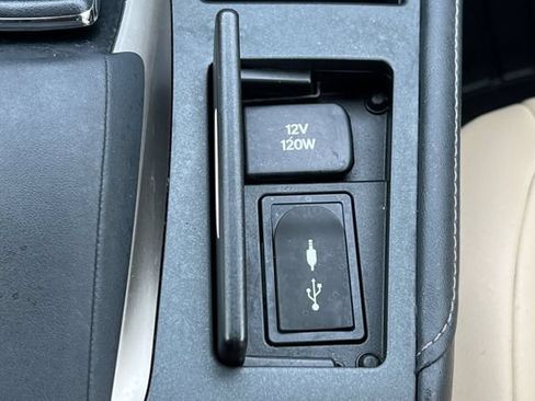 Used 2017 Lexus CT 200h FWD image 38